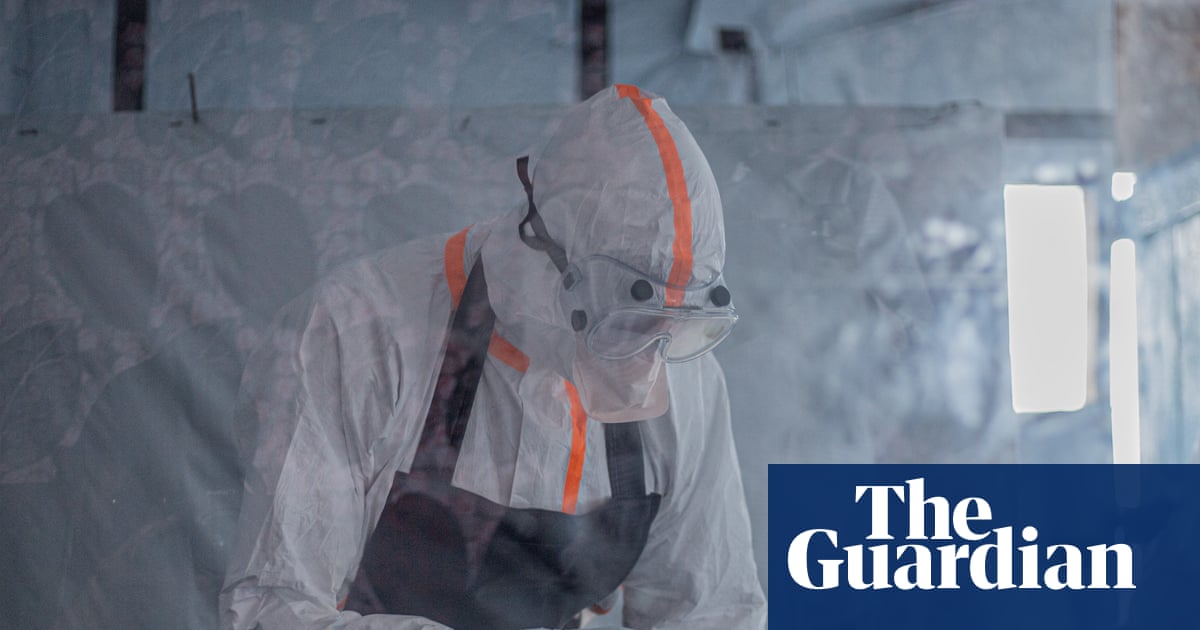 Health Worker Monitored for Ebola at London Hospital After DRC Evacuation